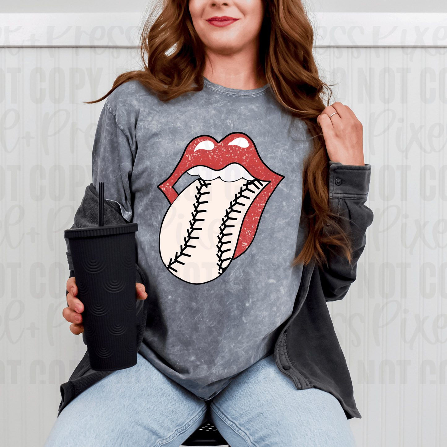 Sports Lips Graphic Tee – Sporty & Bold
