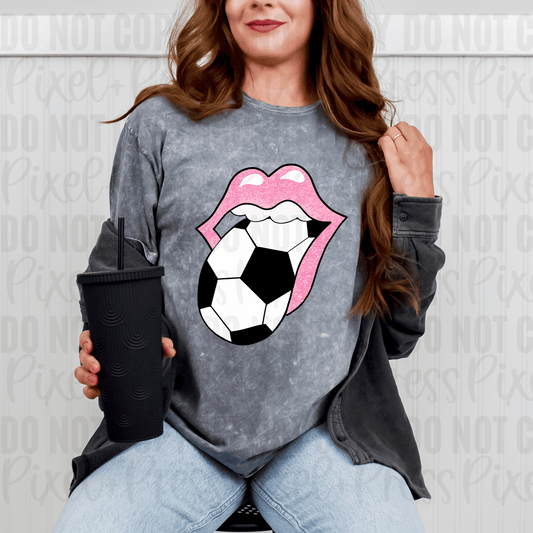 Sports Lips Graphic Tee – Sporty & Bold